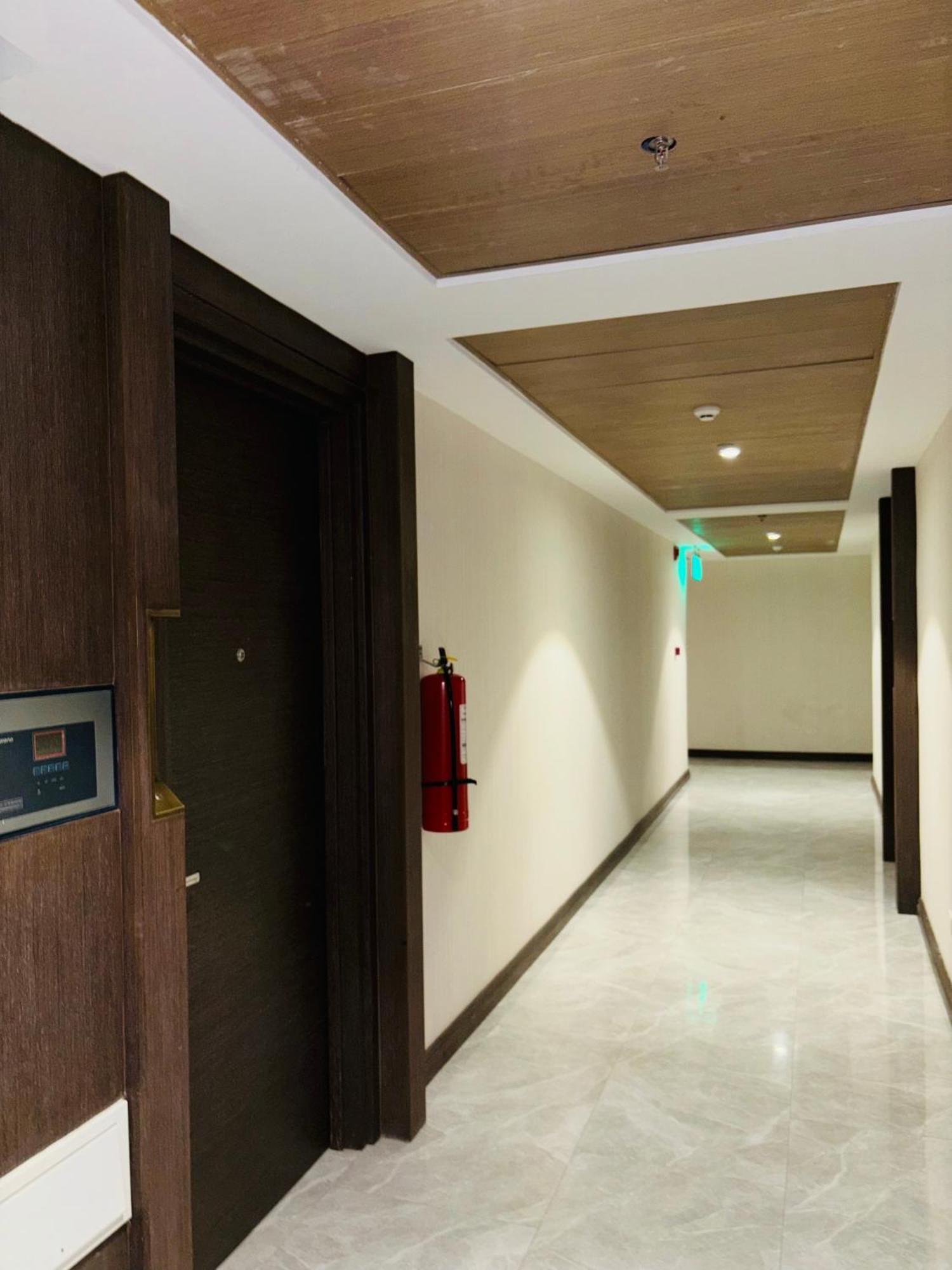 One Euphoria Prime Suite Hotel Angeles Esterno foto